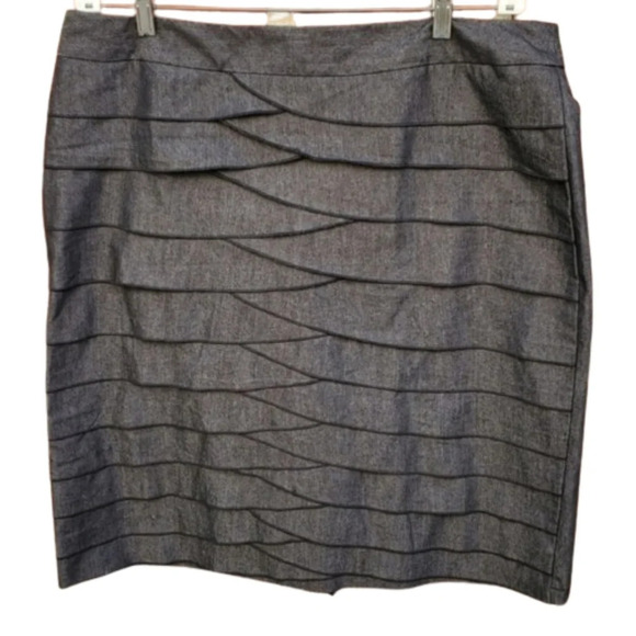 Tulip Jean‎ skirt 16 - Picture 1 of 14
